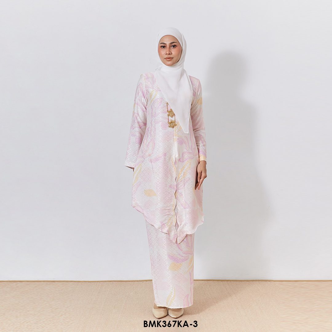Kebaya Anggun 2.0 in Cream (BMK367KA-3)