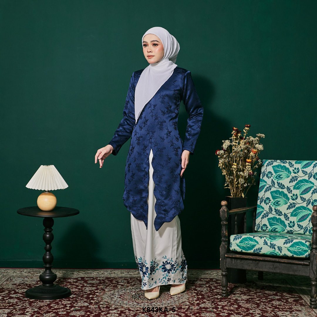 Kebaya Anggun 2.0 in Dark Blue (K843KA-5) - Image 2