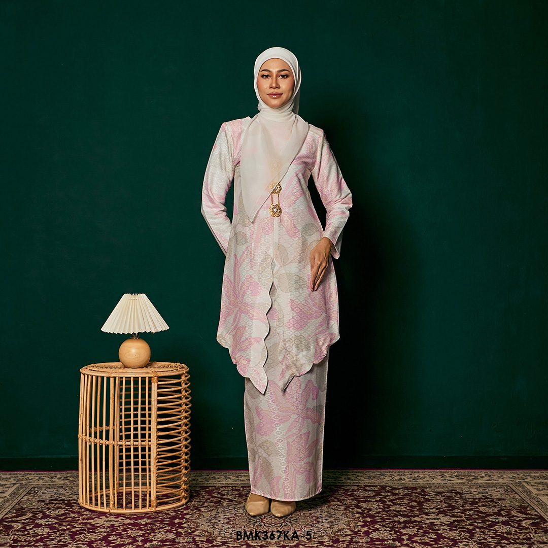 Kebaya Anggun 2.0 in Baby Pink (BMK367KA-5)
