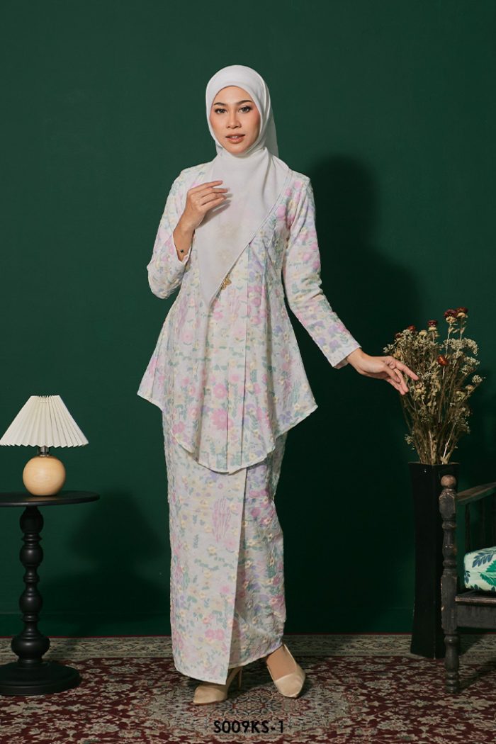 Kebaya Saloma in Cotton Candy (S009KS-1)