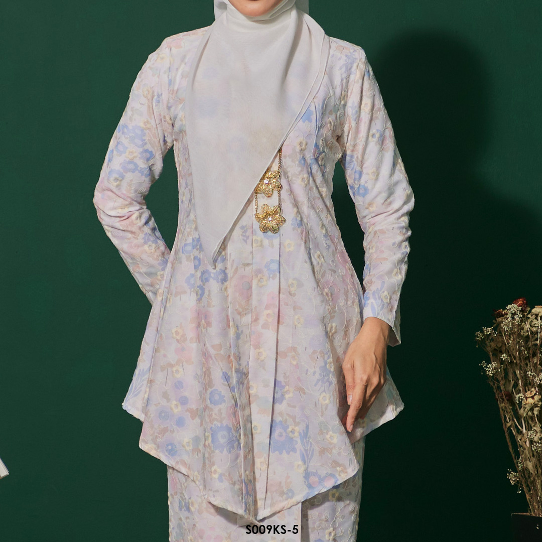 Kebaya Saloma in Blue (S009KS-5) - Image 3