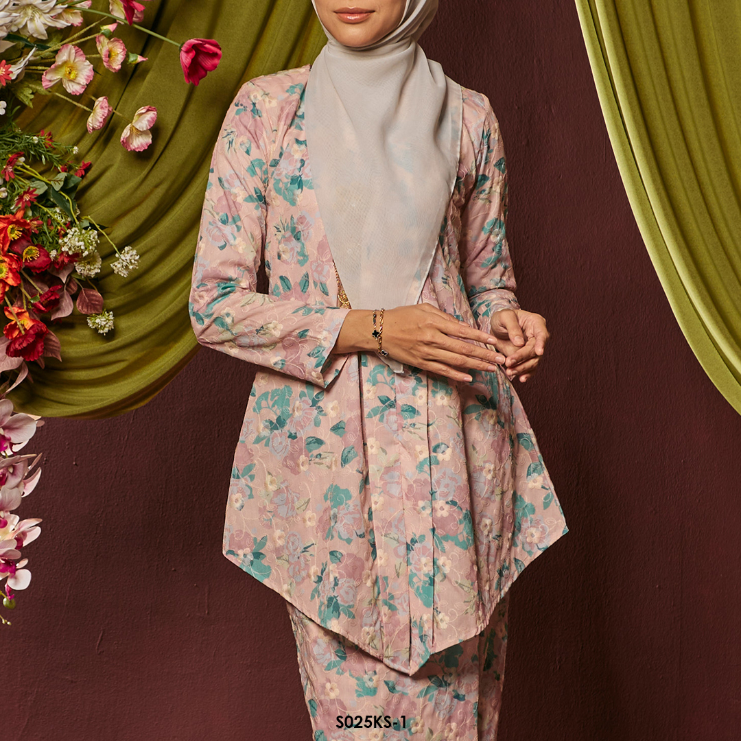 Kebaya Saloma in Pastel Salmon (S025KS-1) - Image 3
