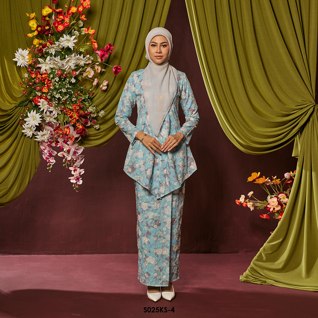 Kebaya Saloma in Light Blue (S025KS-4)