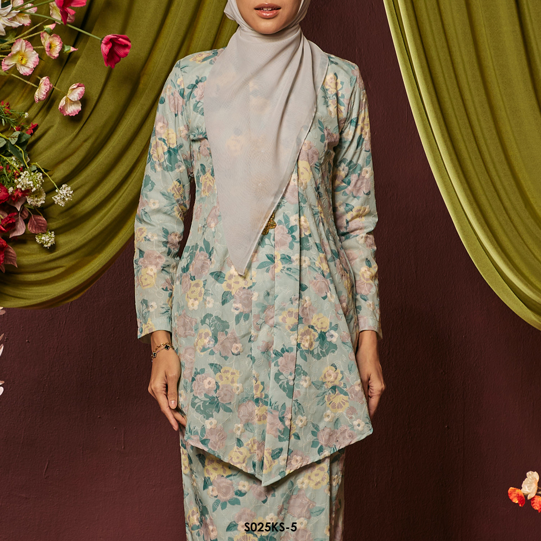 Kebaya Saloma in Pistachio (S025KS-5) - Image 3