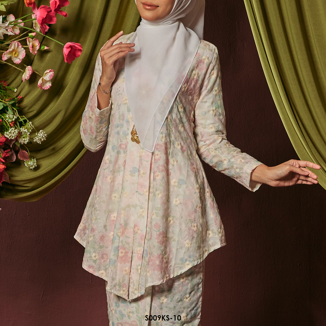Kebaya Saloma in Plum (S009KS-10) - Image 3