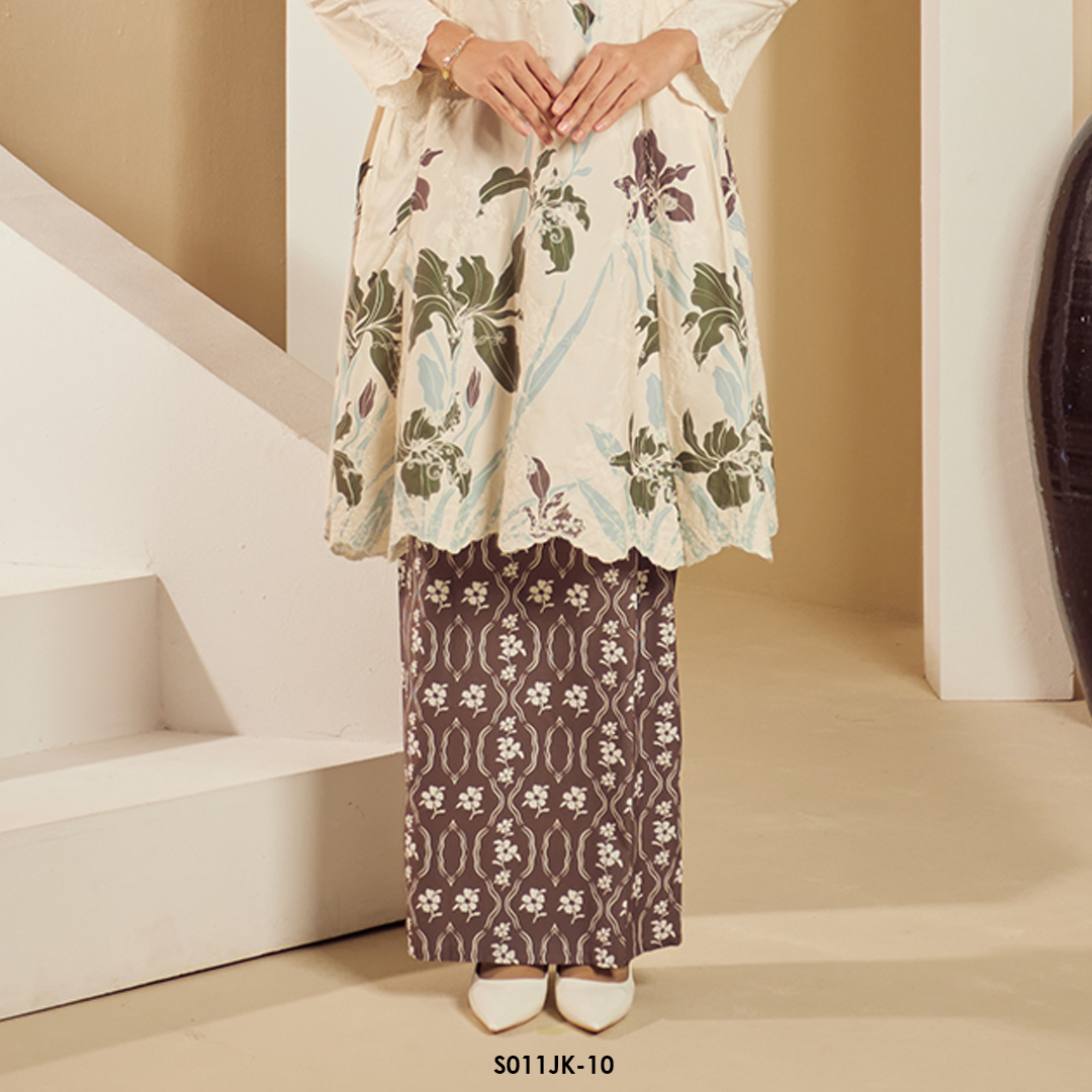 Juliana Kurung in Brown (S011JK-10) - Image 3