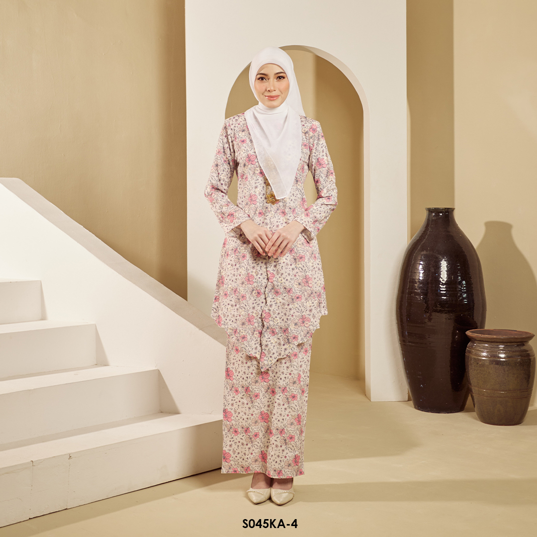 Kebaya Anggun 2.0 in Salmon Pink (S045KA-4)