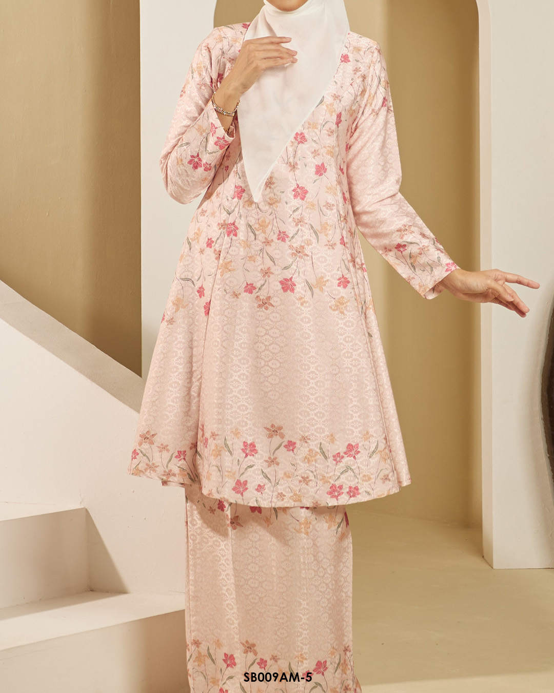 Ameera Kurung in Peach (SB009AM-5) - Image 3