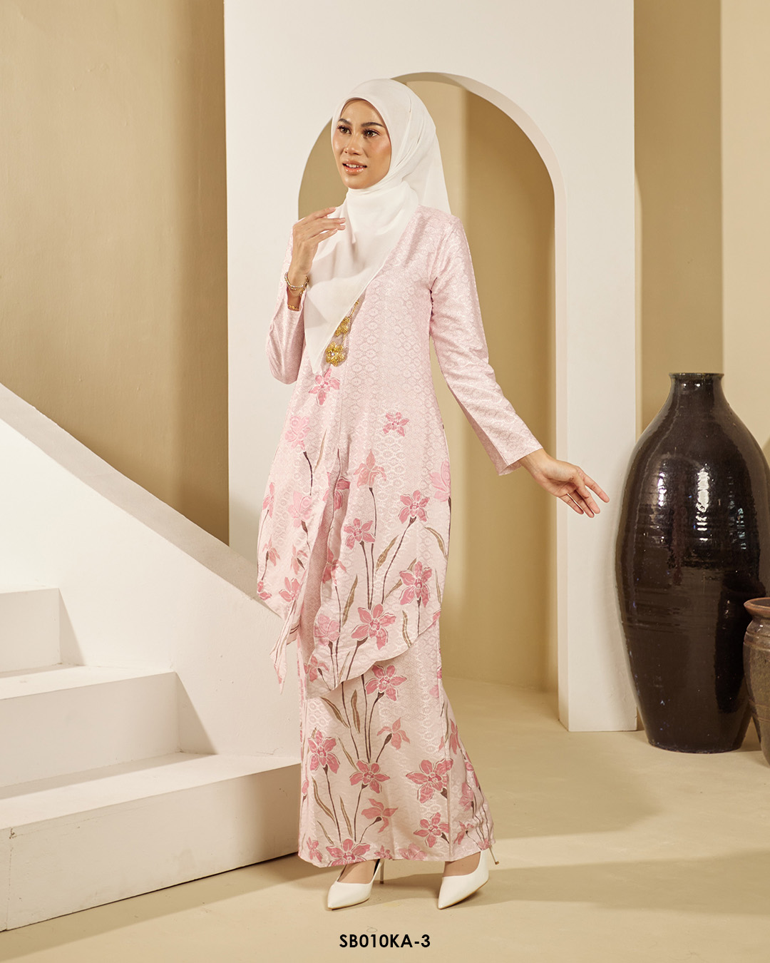 Kebaya Anggun 2.0 in Pink (SB010KA-3) - Image 2