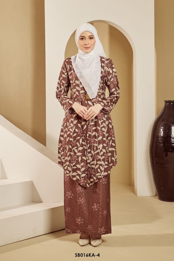 Kebaya Anggun 2.0 in Rich Brown (SB016KA-4)